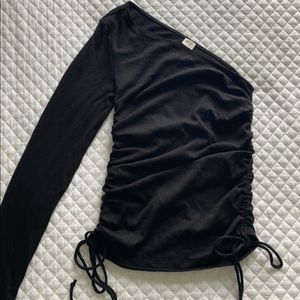 Aritzia BLACK savita top in size small